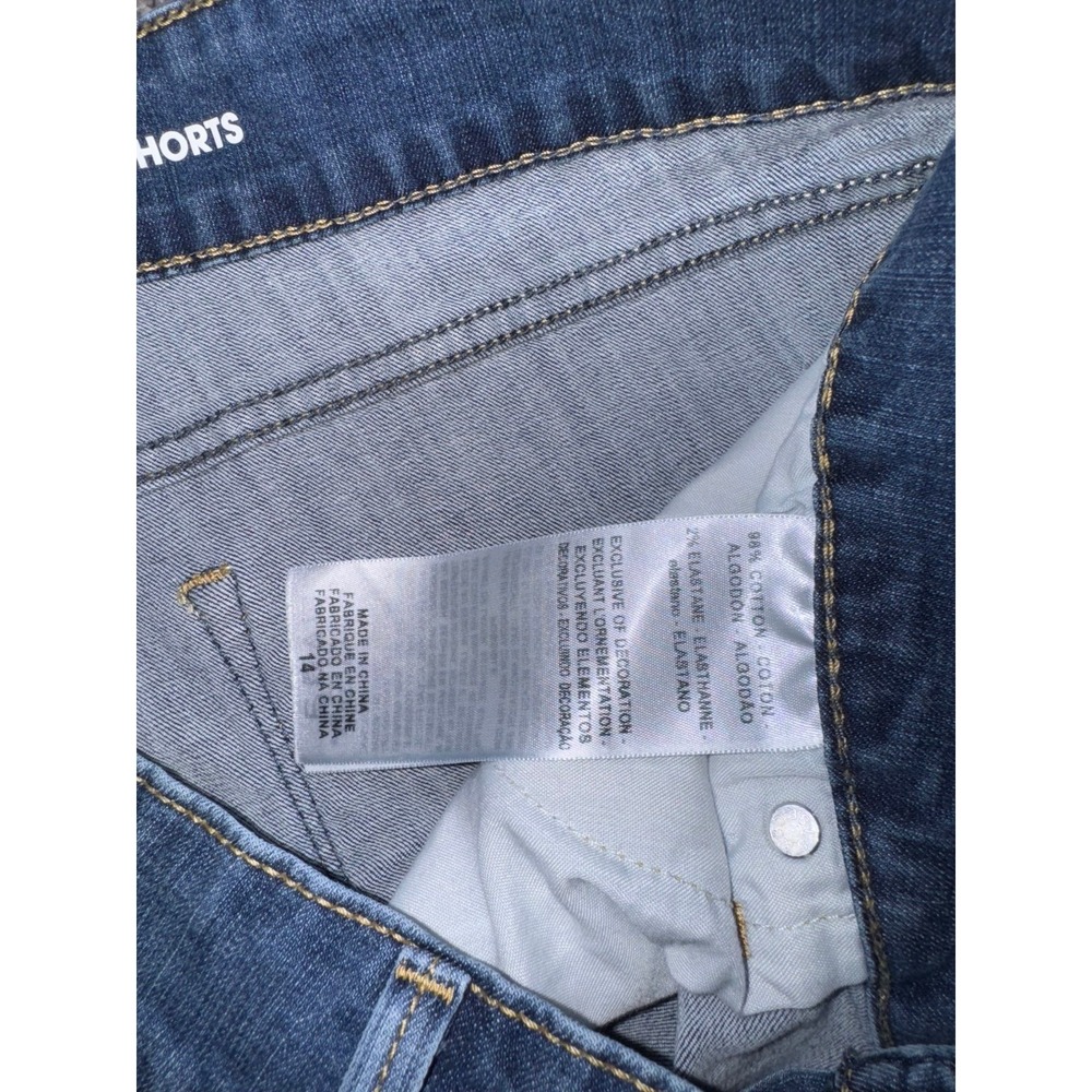 Levi Denizen Women's Blue Denim Modern Jean Shorts‎ Size 14 - Picture 3 of 9